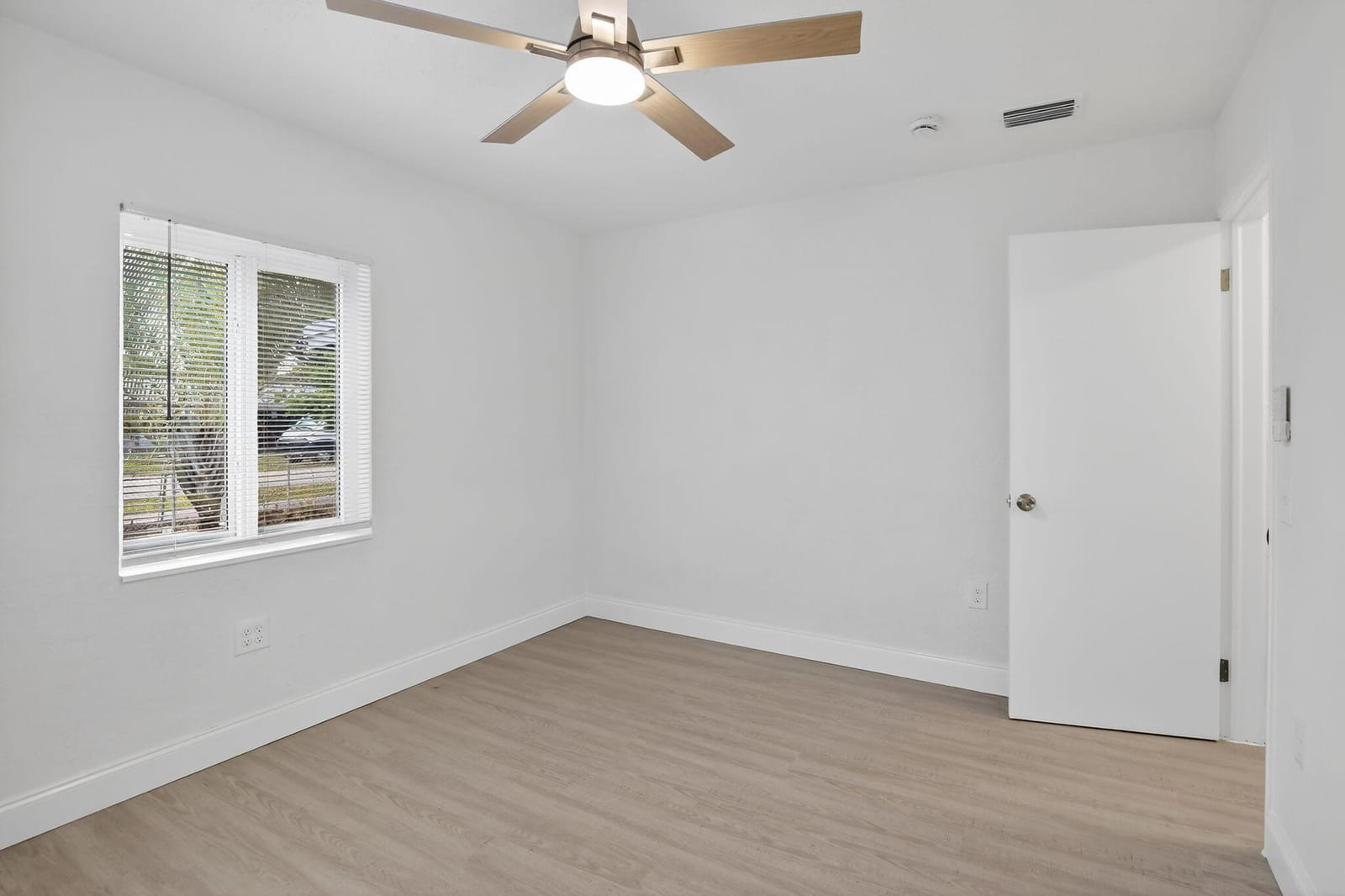 2515 Roosevelt Street, Hollywood, FL 33020 photo 16