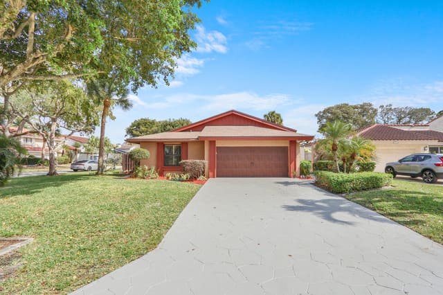 21052 Brookshire Terrace, Boca Raton, FL 33433