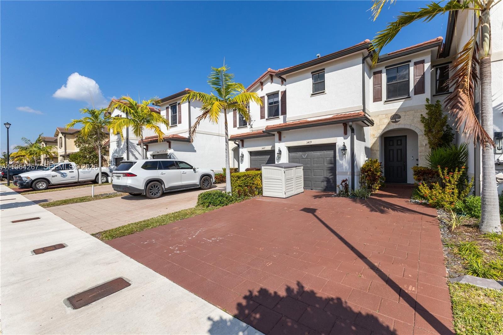 3419 W 105th Place, Hialeah, FL 33018 photo 2