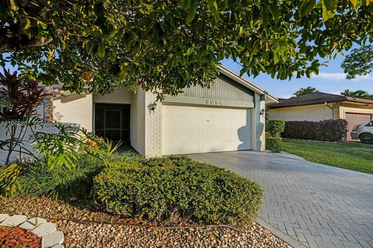 8084 Buttonwood Circle, Tamarac, FL 33321 photo 3