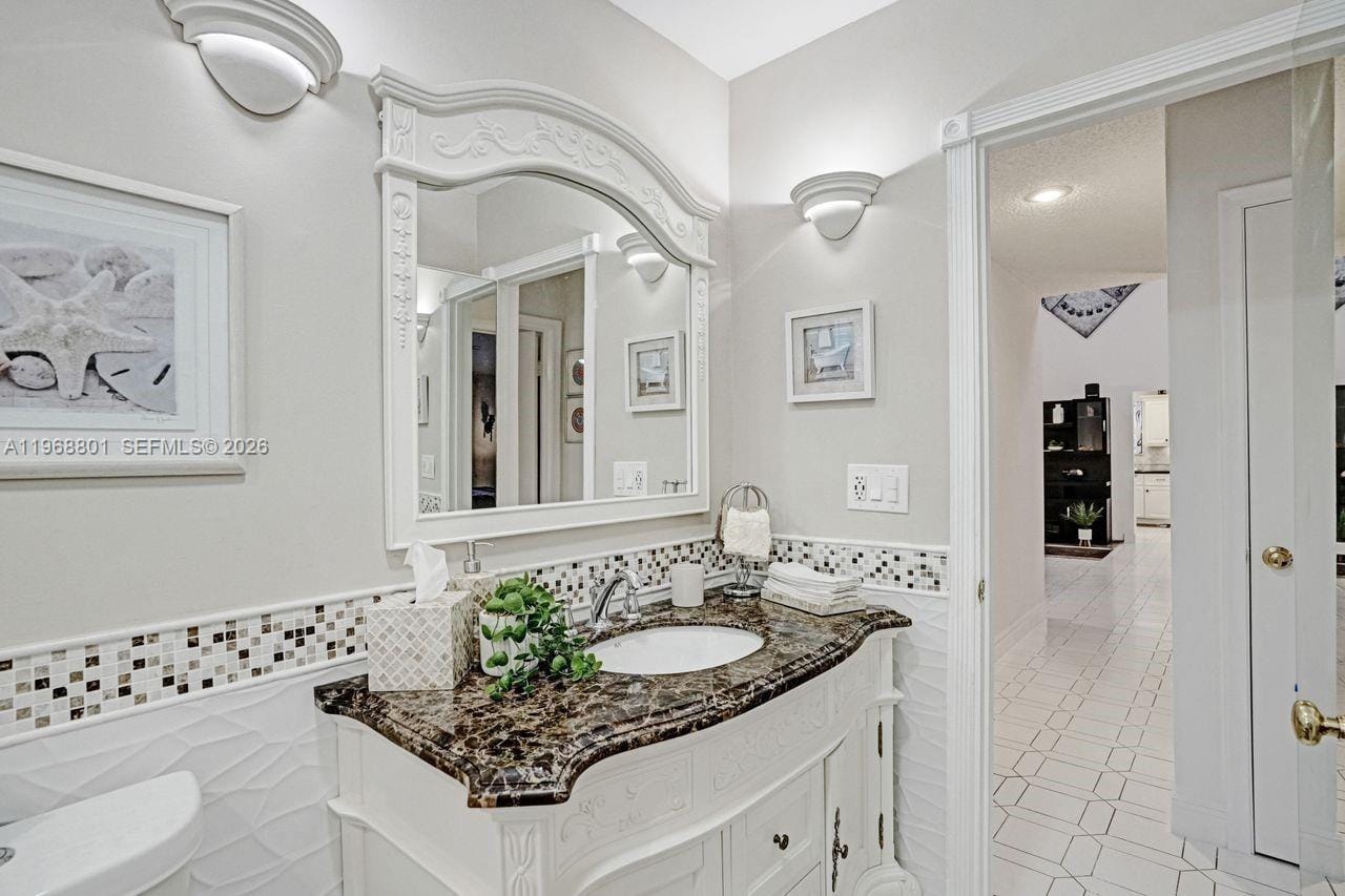 8084 Buttonwood Circle, Tamarac, FL 33321 photo 24