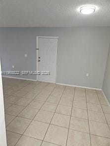 1153 Lake Victoria Drive J — photo 2