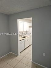 1153 Lake Victoria Drive J — photo 5