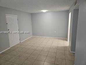 1153 Lake Victoria Drive J — photo 6