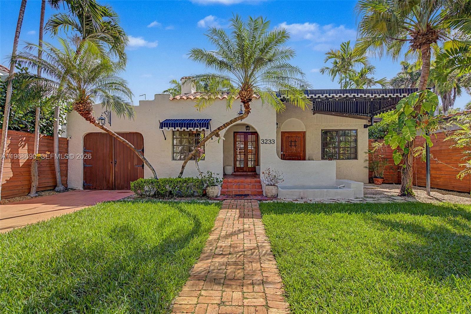 3233 Crystal Court, Miami, FL 33133, Miami