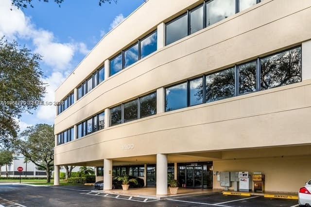 14100 Palmetto Frntg Road 105, Miami Lakes, FL 33016