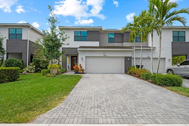 4325 Arcturus Lane, Lake Worth, FL 33467