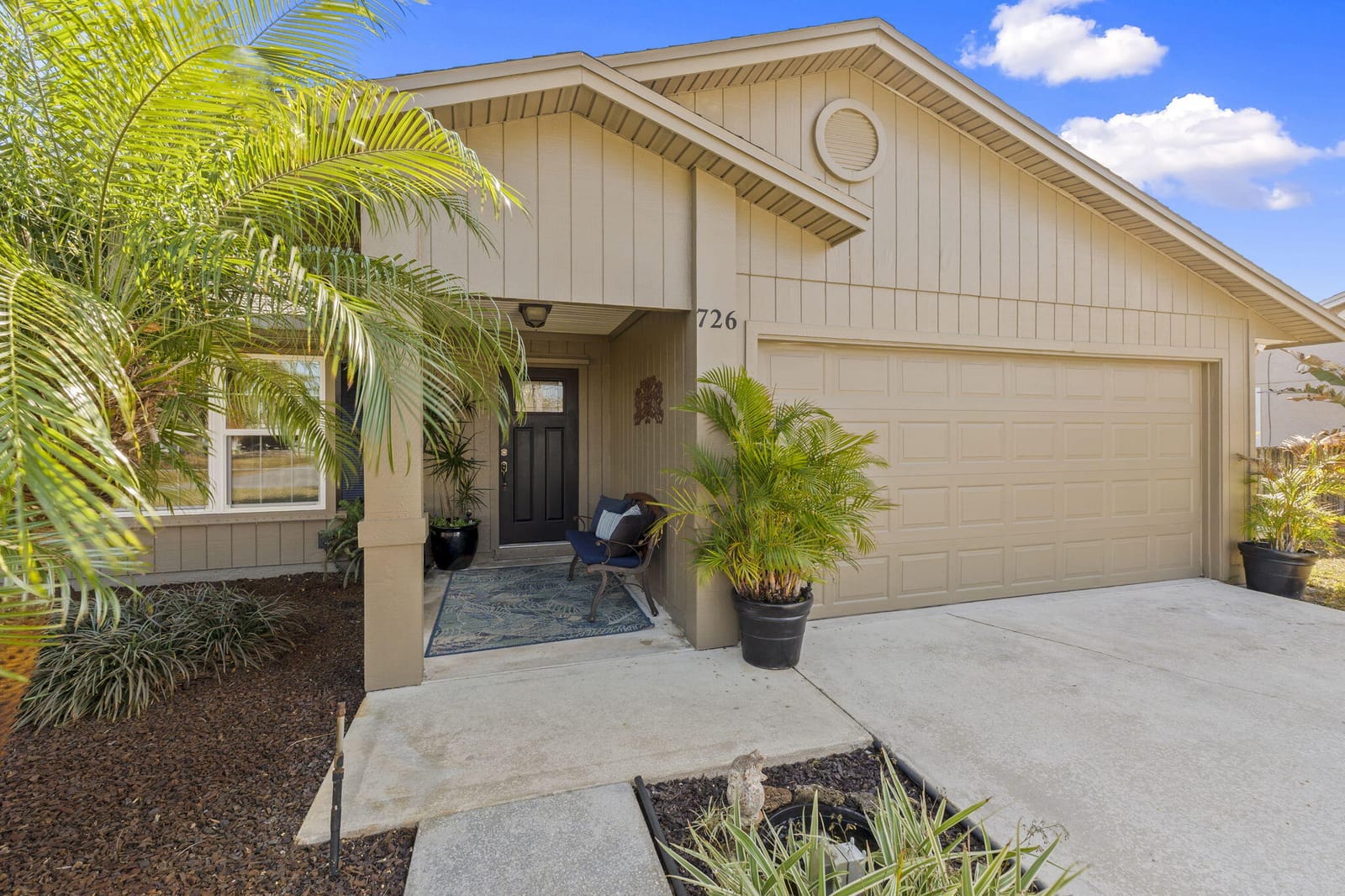 726 NW Placid Avenue — photo 3