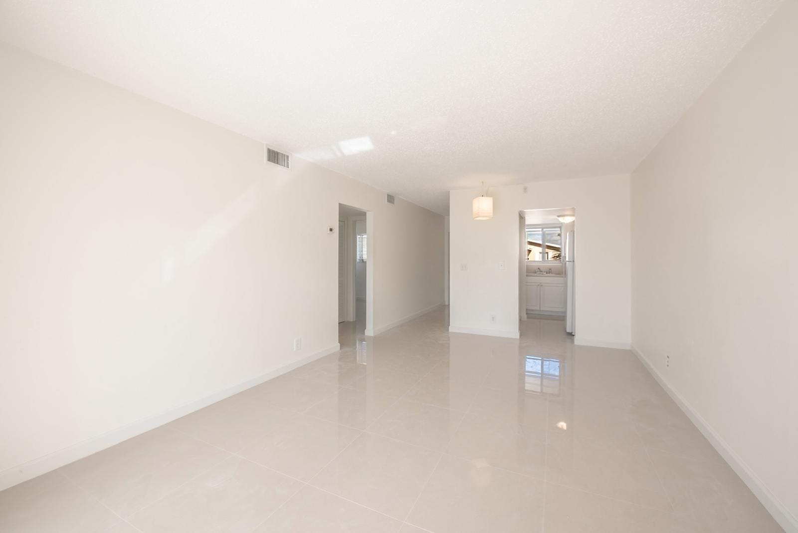 1501 Crescent Circle B13, Lake Park, FL 33403