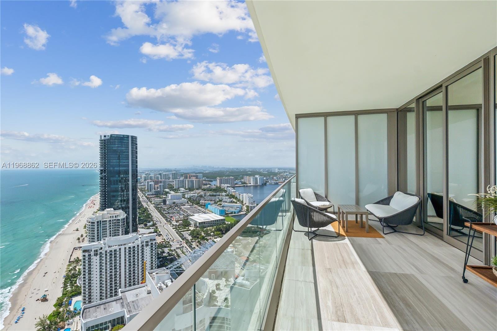 18975 Collins Avenue 4502, Sunny Isles Beach, FL 33160 photo 2