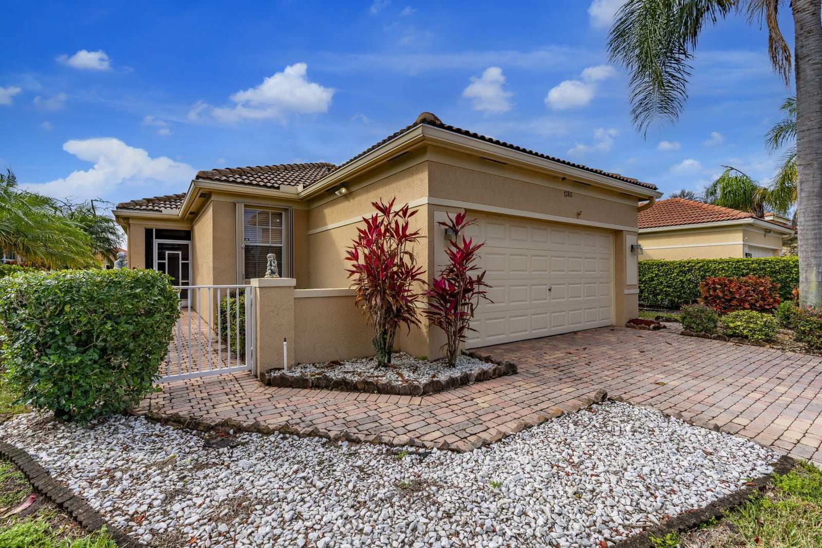 7180 Cataluna Circle — photo 5