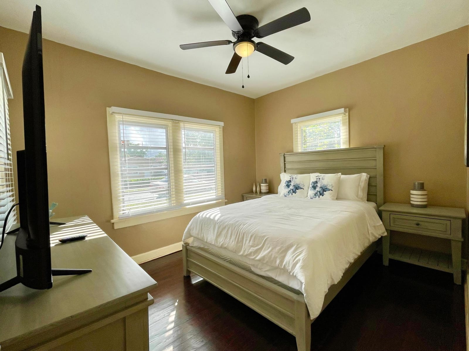 5555 Garden Avenue Sfh With A Detached Apt. Bldg., West Palm Beach, FL 33405 photo 12