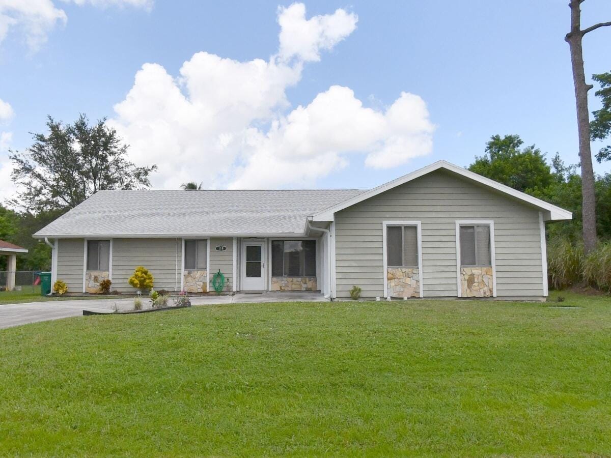 119 SW Fairchild Avenue, Port St. Lucie, FL 34984