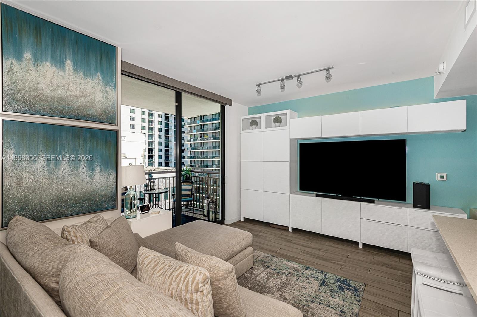 999 SW 1st Avenue 3215 — photo 5