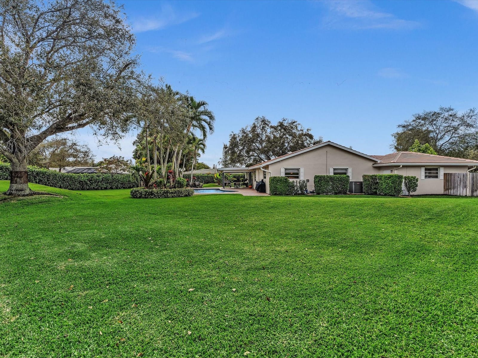 8140 NW 13th Place, Coral Springs, FL 33071 photo 2