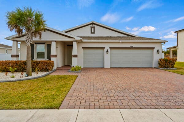 7608 NW Deysbrook Lane, Port St. Lucie, FL 34987