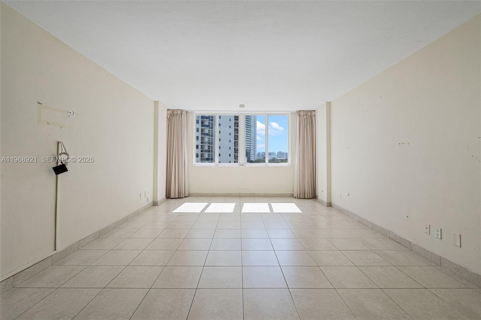19201 Collins Avenue 603, Sunny Isles Beach, FL 33160 photo 11