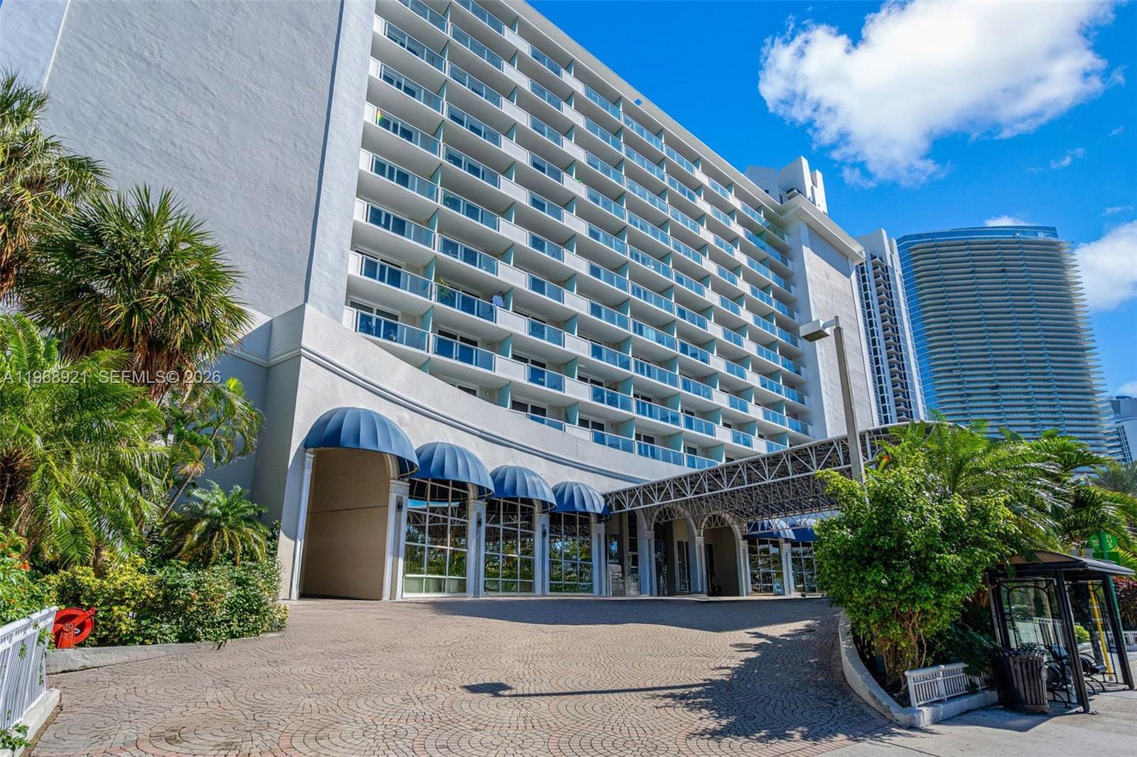 19201 Collins Avenue 603, Sunny Isles Beach, FL 33160 photo 3