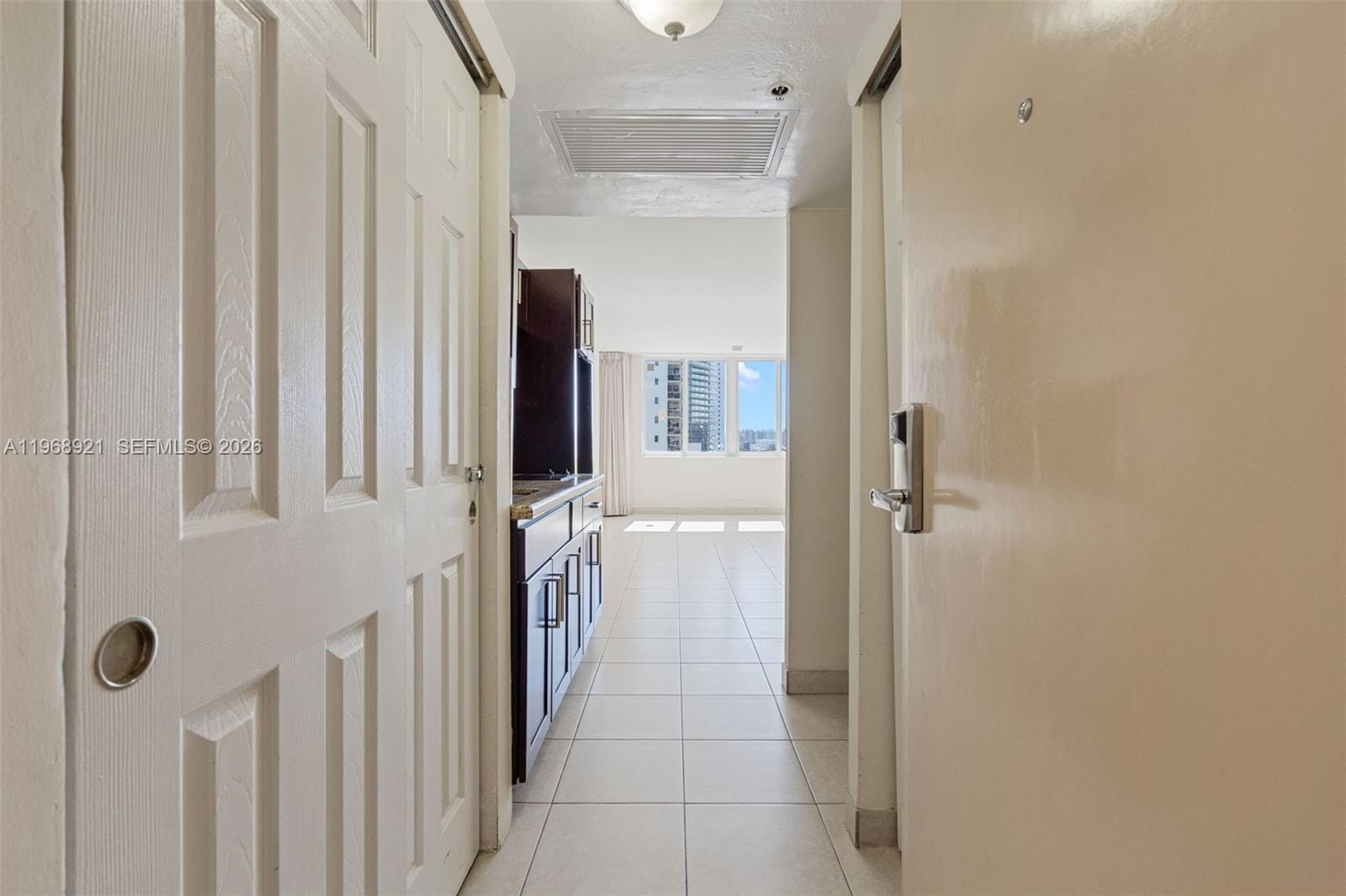 19201 Collins Avenue 603, Sunny Isles Beach, FL 33160 photo 5