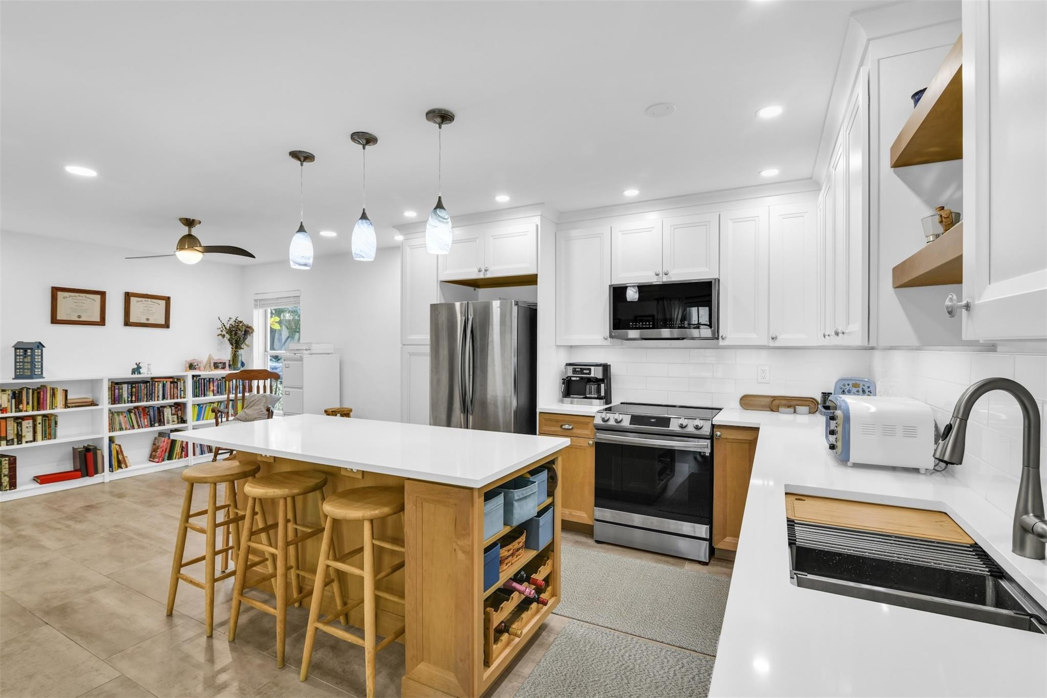 843 NW 98th Avenue, Plantation, FL 33324, Plantation