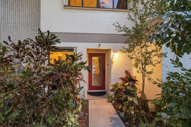 3020 S Oakland Forest Drive 3003, sold in Pines West, Oakland Park, FL