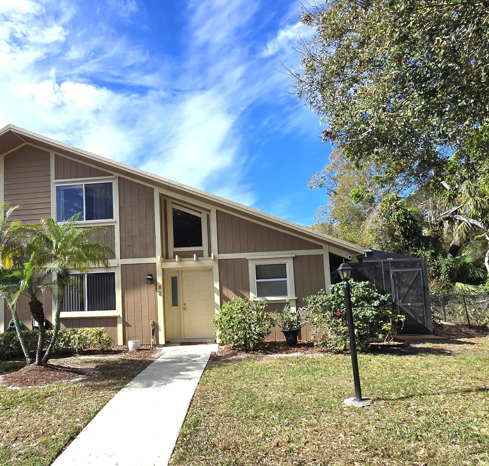 82 Maplecrest Circle, Jupiter, FL 33458 photo 2