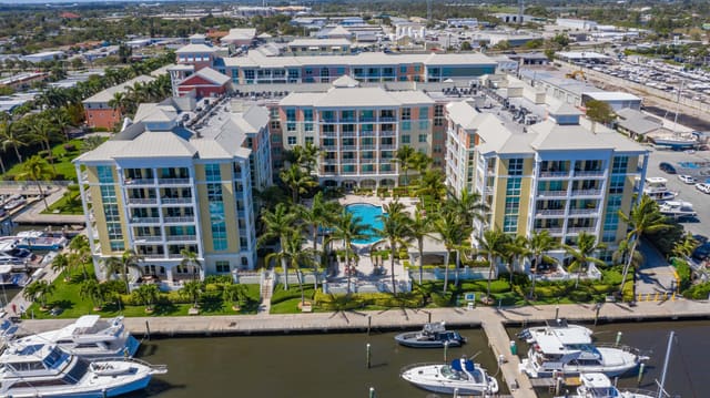 804 E Windward Way 621, Lantana, FL 33462