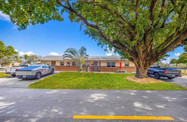 356 SW 2nd Place, Pompano Beach, FL 33060