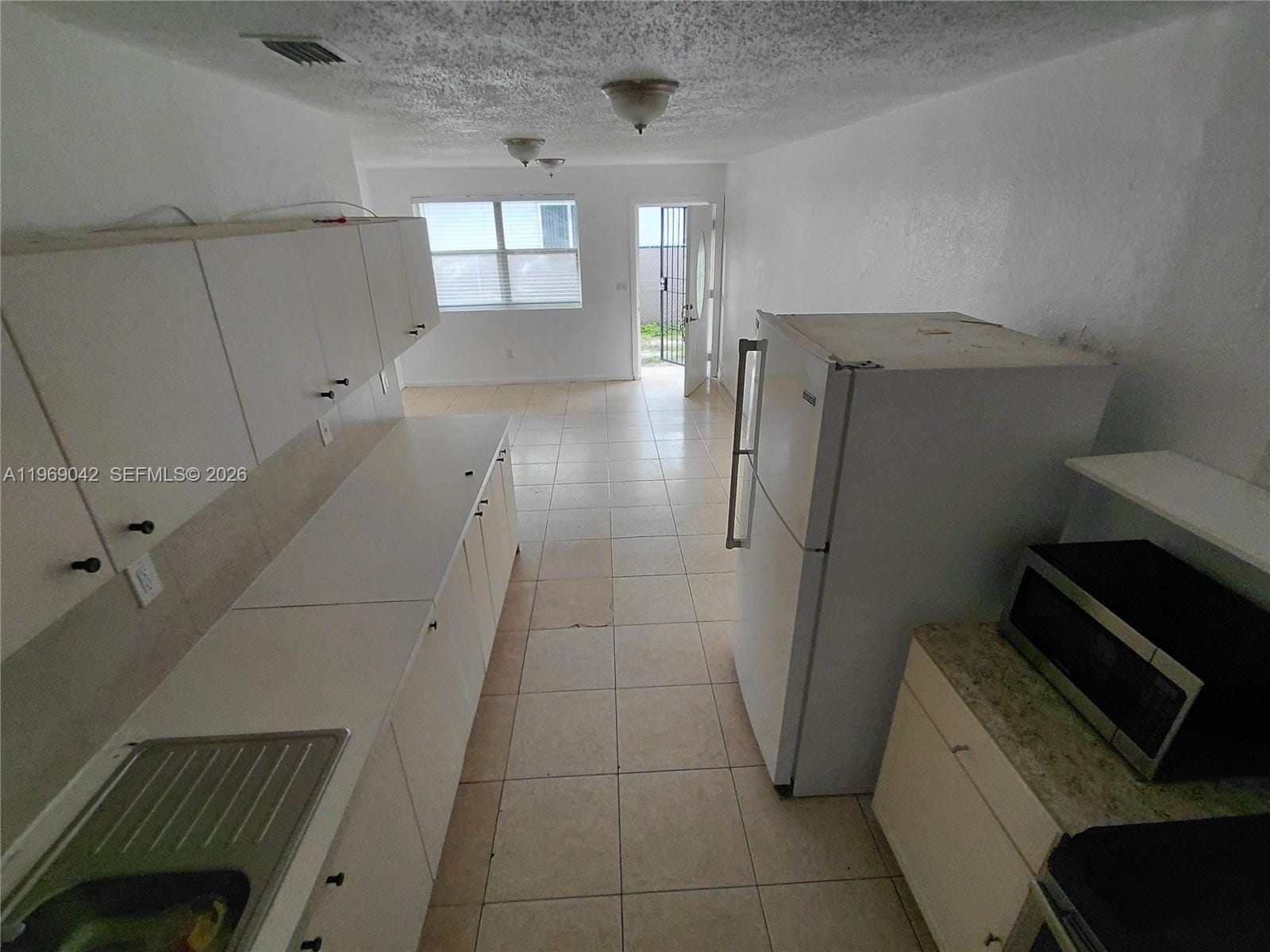 1404 NW 1406 60th Street, Miami, FL 33142 photo 18