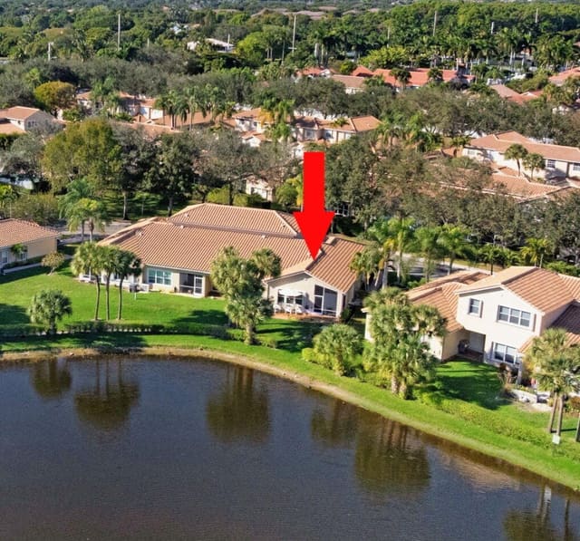 6388 Park Lake Circle, sold in Boynton Oasis Condo, Boynton Beach, FL