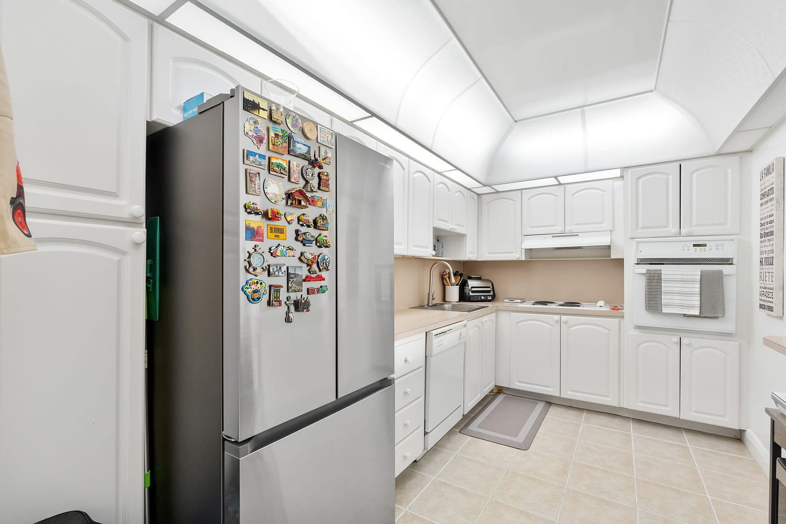19380 Collins Avenue 523 — photo 7