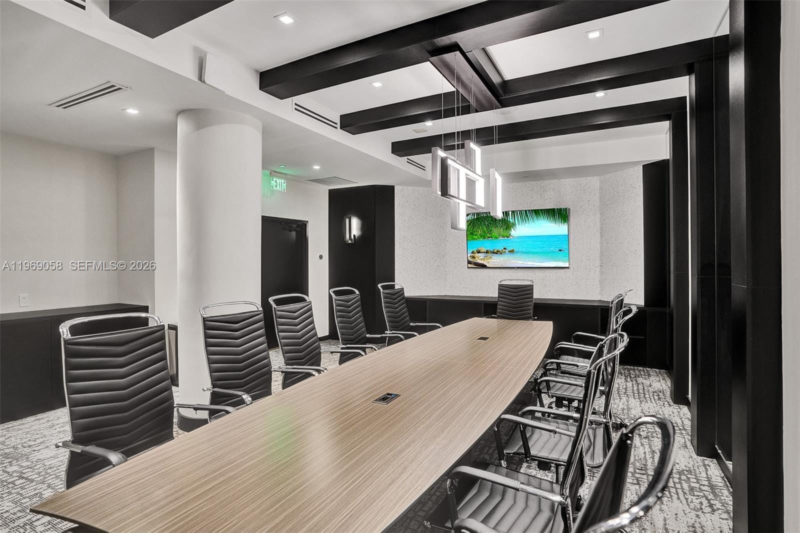 1000 W Island Boulevard 2909, Aventura, FL 33160 photo 12