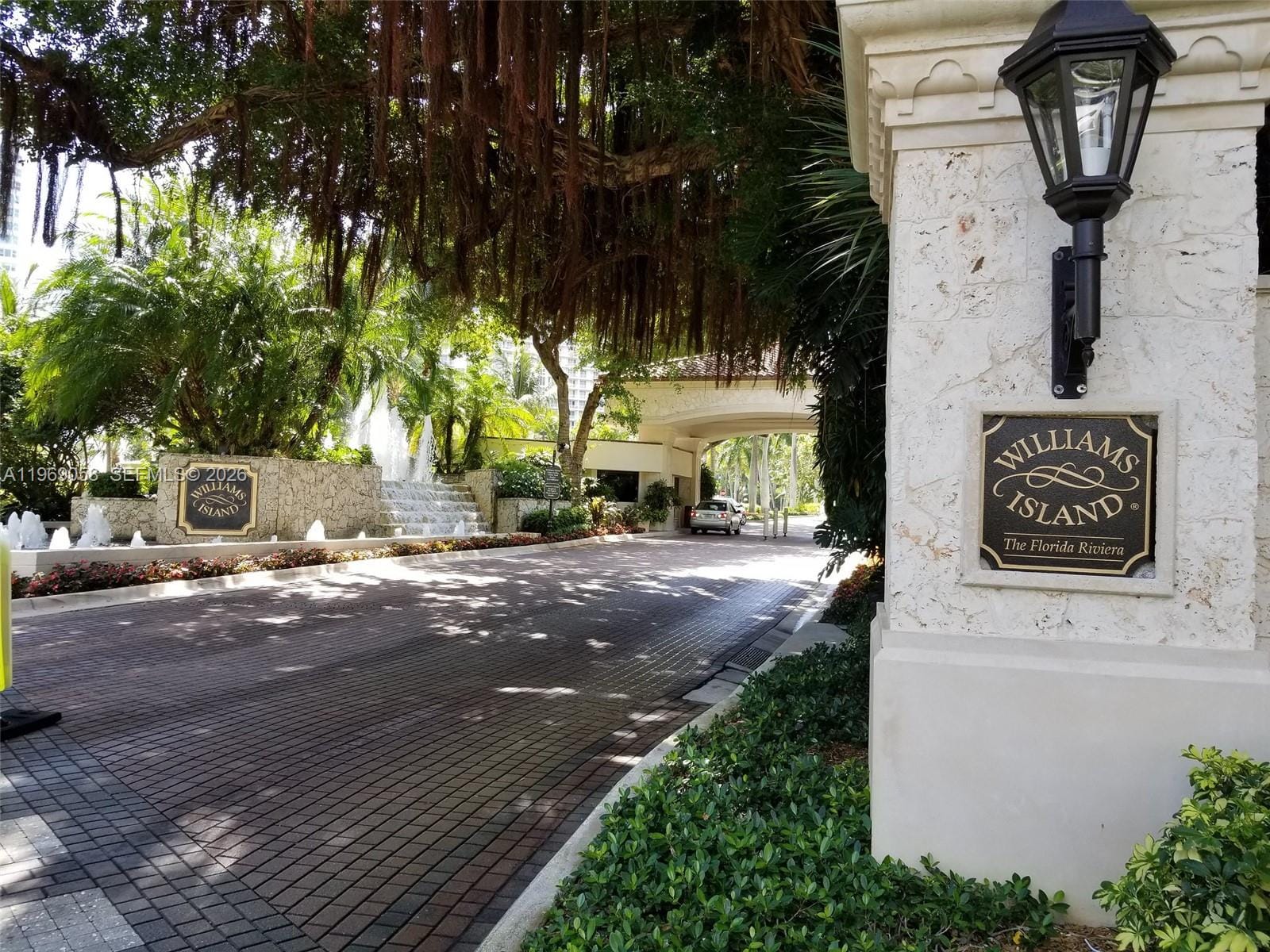 1000 W Island Boulevard 2909, Aventura, FL 33160 photo 25
