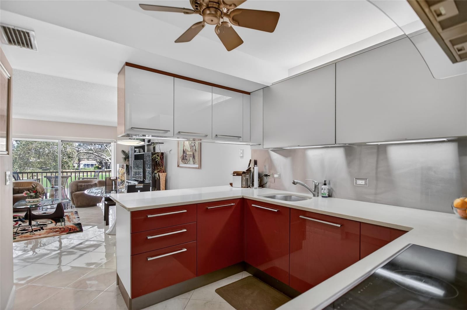 9001 Jacaranda Lane 201, Plantation, FL 33324 photo 23