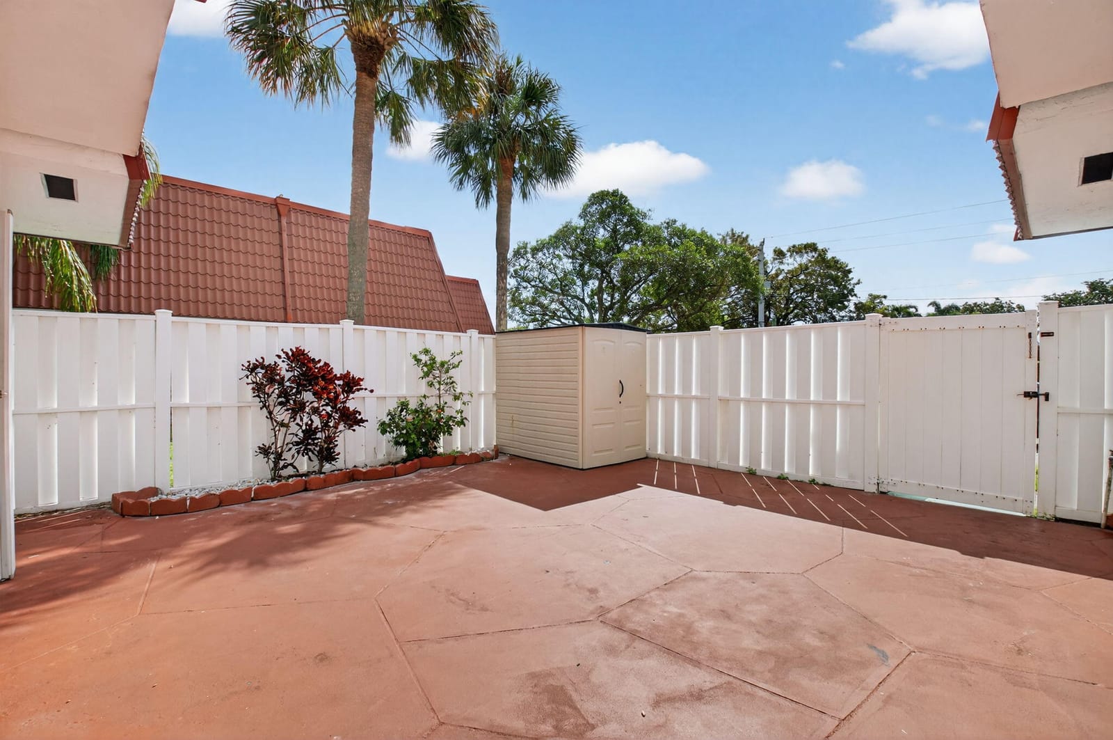 1423 SW 28th Avenue 11 B — photo 5