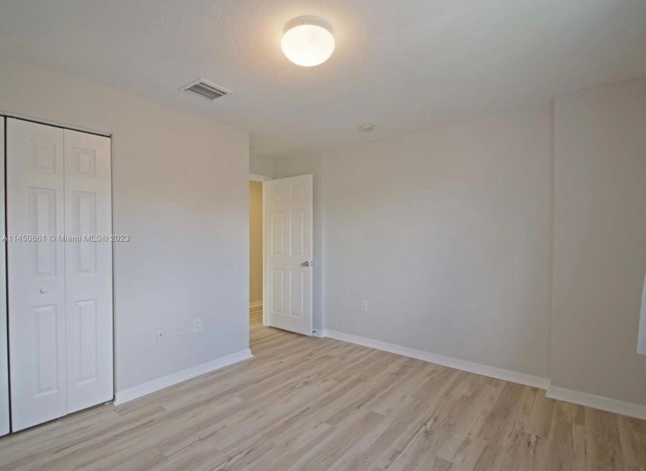 6030 SW 19th Place — photo 11