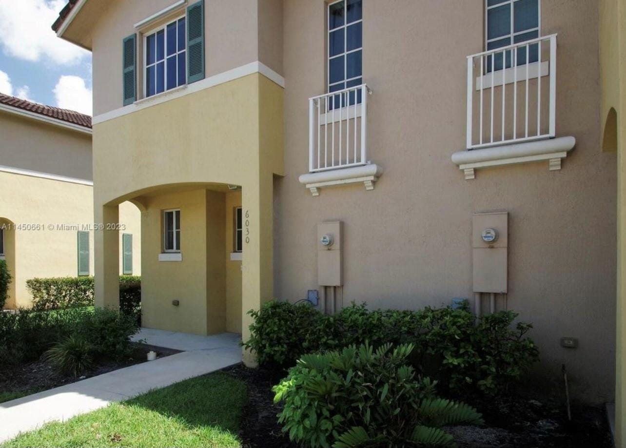 6030 SW 19th Place — photo 7