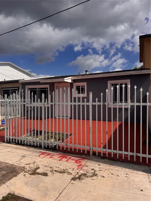19317 NW 47th Avenue, sold in Kings Gardens Sec One, Miami Gardens, FL