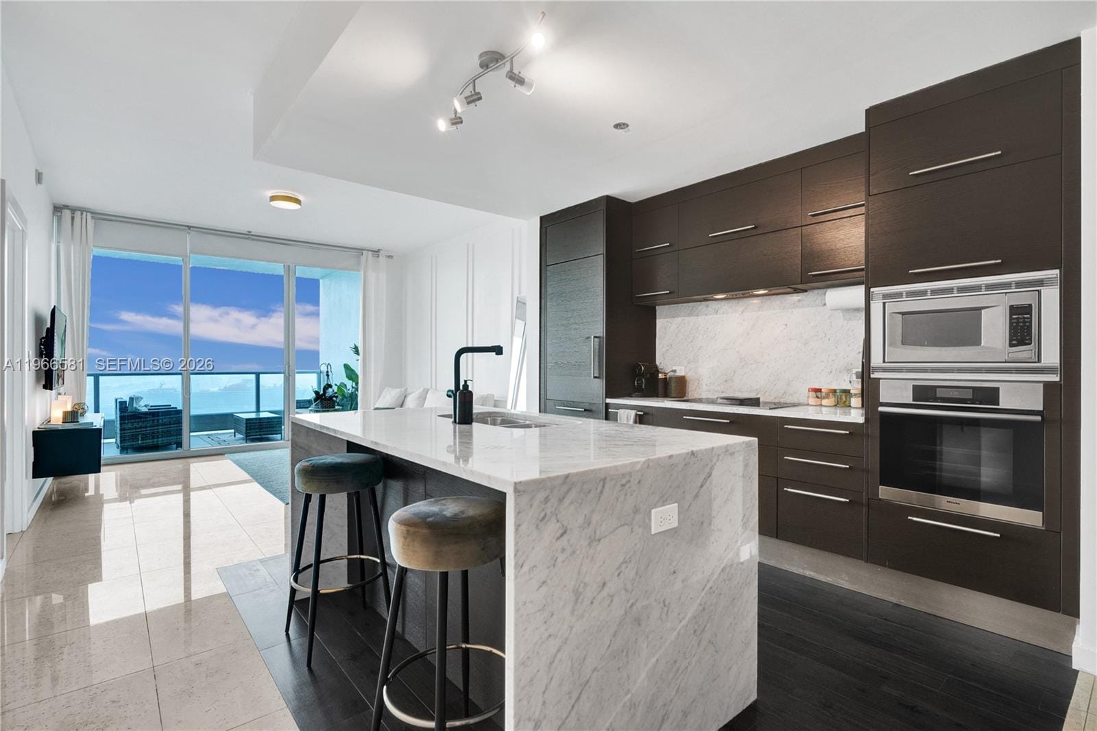 900 Biscayne Boulevard 2907, Miami, FL 33132 photo 29