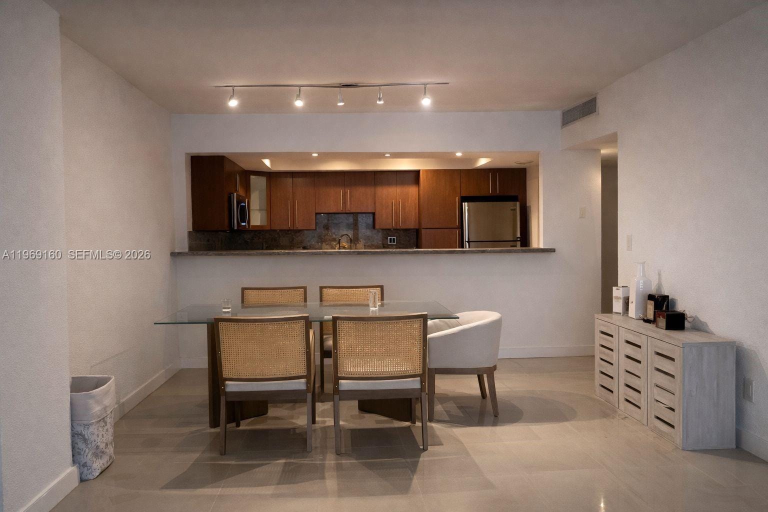 19380 Collins Avenue 808 — photo 2