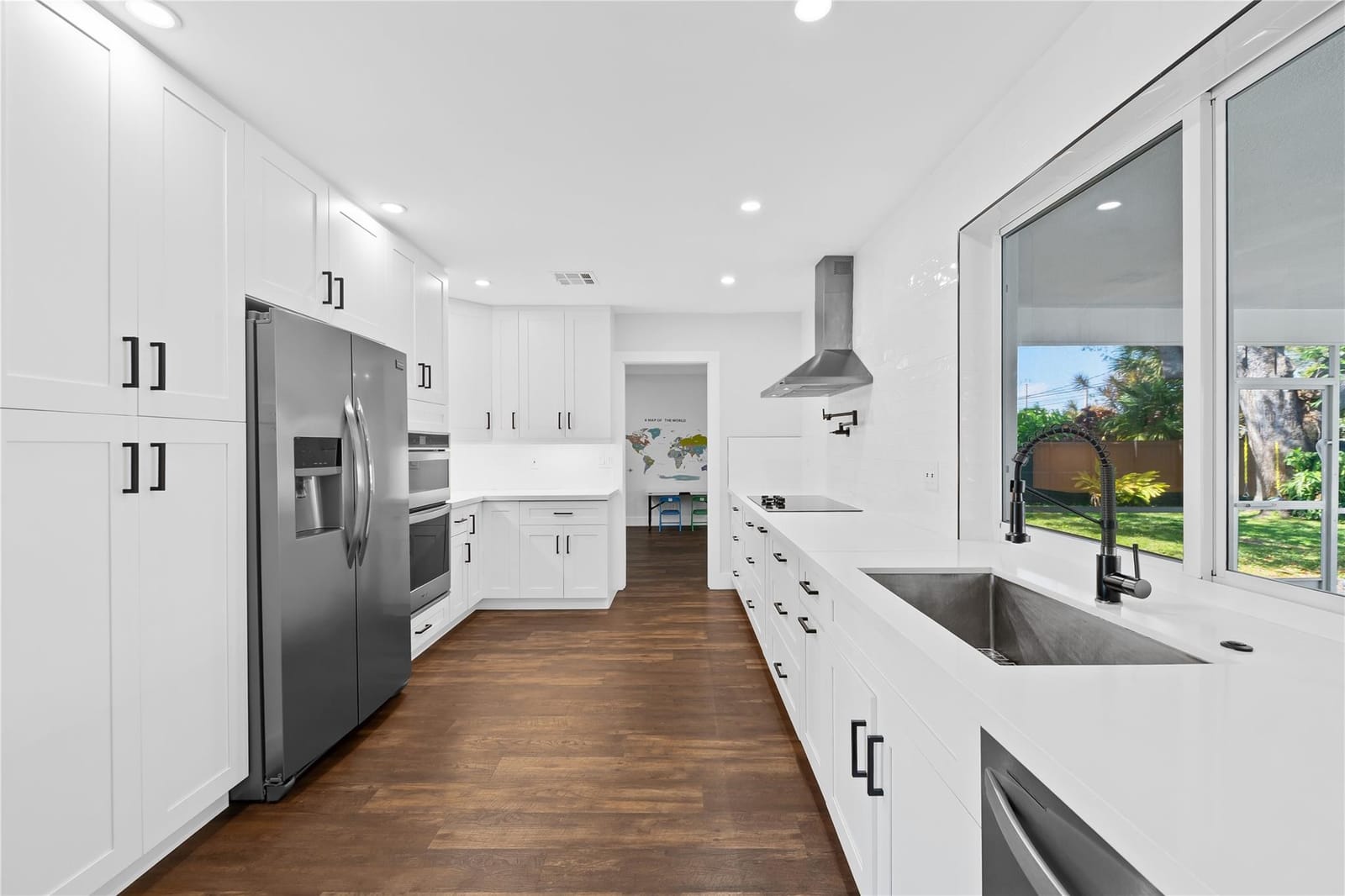 4003 Lincoln Street — photo 10