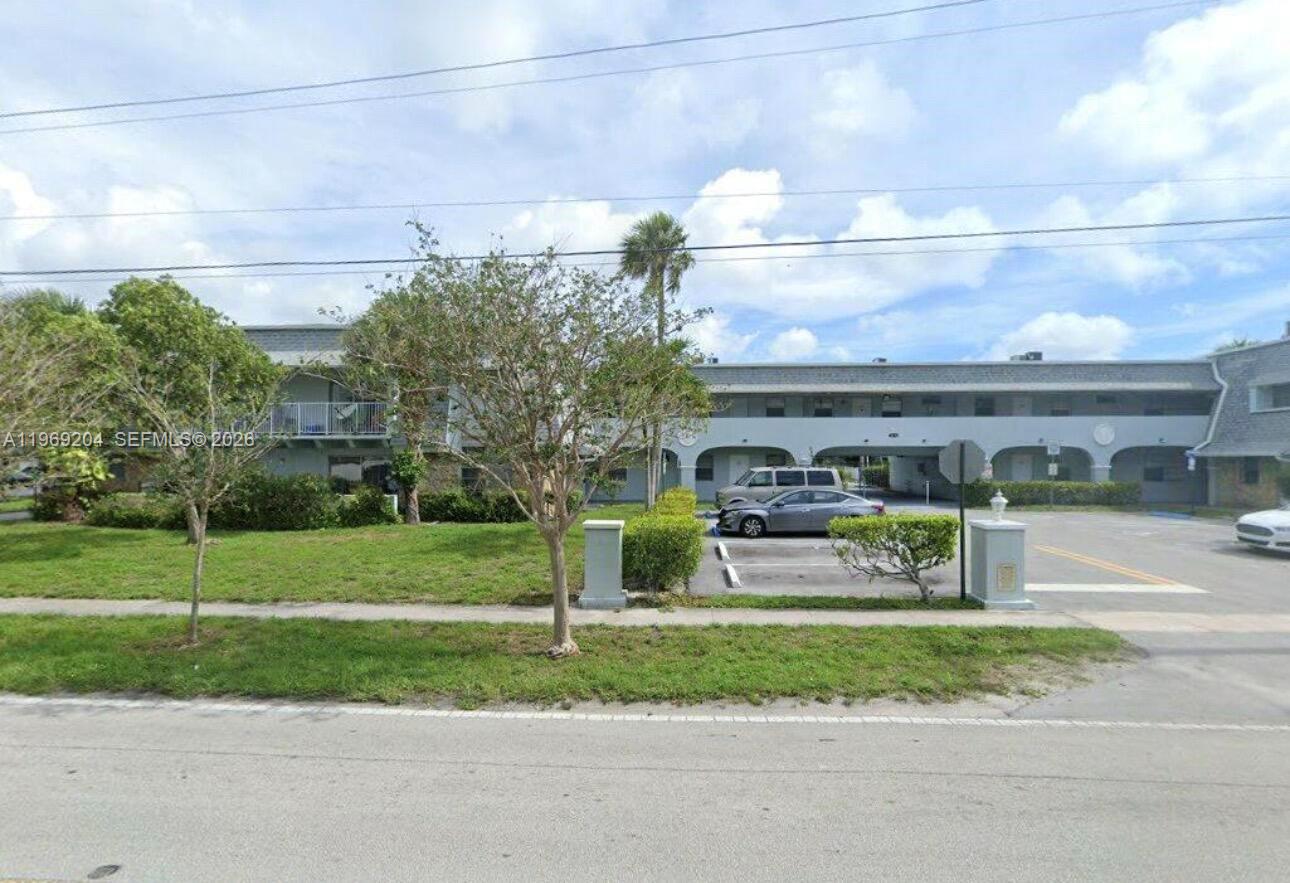 4271 NW 5th Street 114, Plantation, FL 33317, Plantation