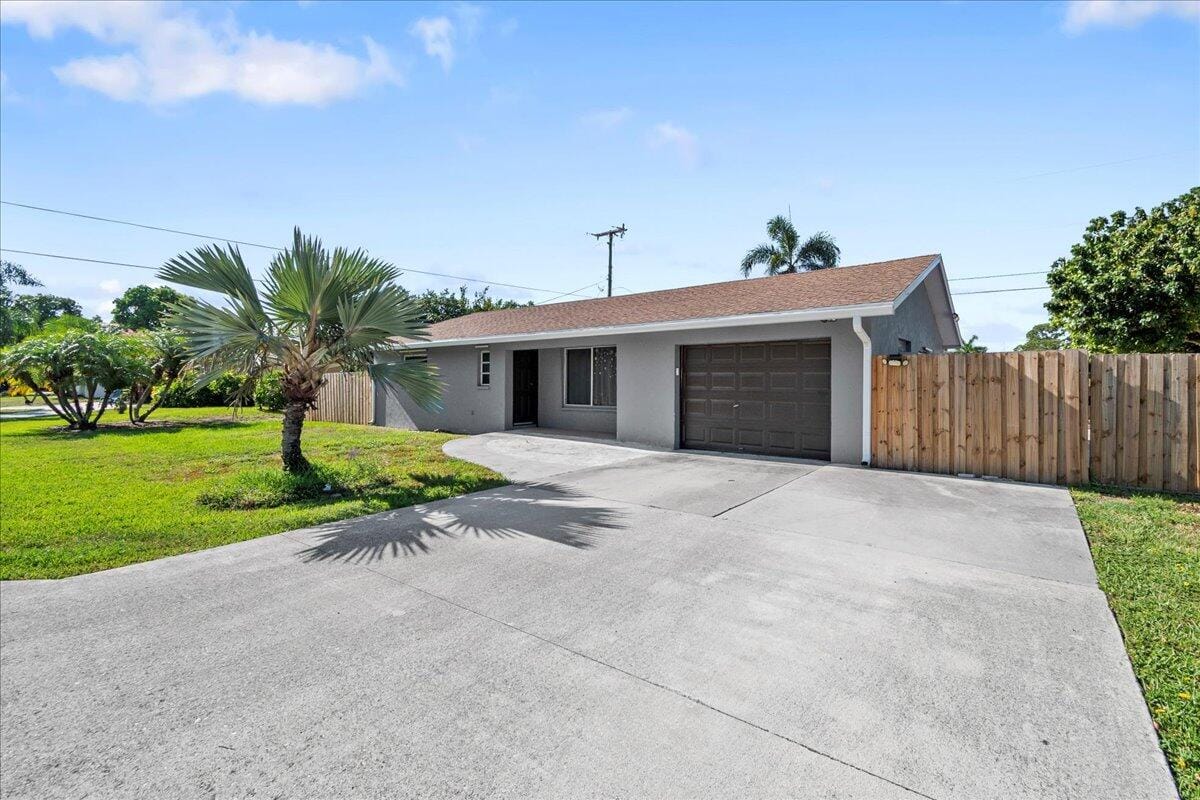 9110 Banquet Way, Lake Worth, FL 33467 photo 2