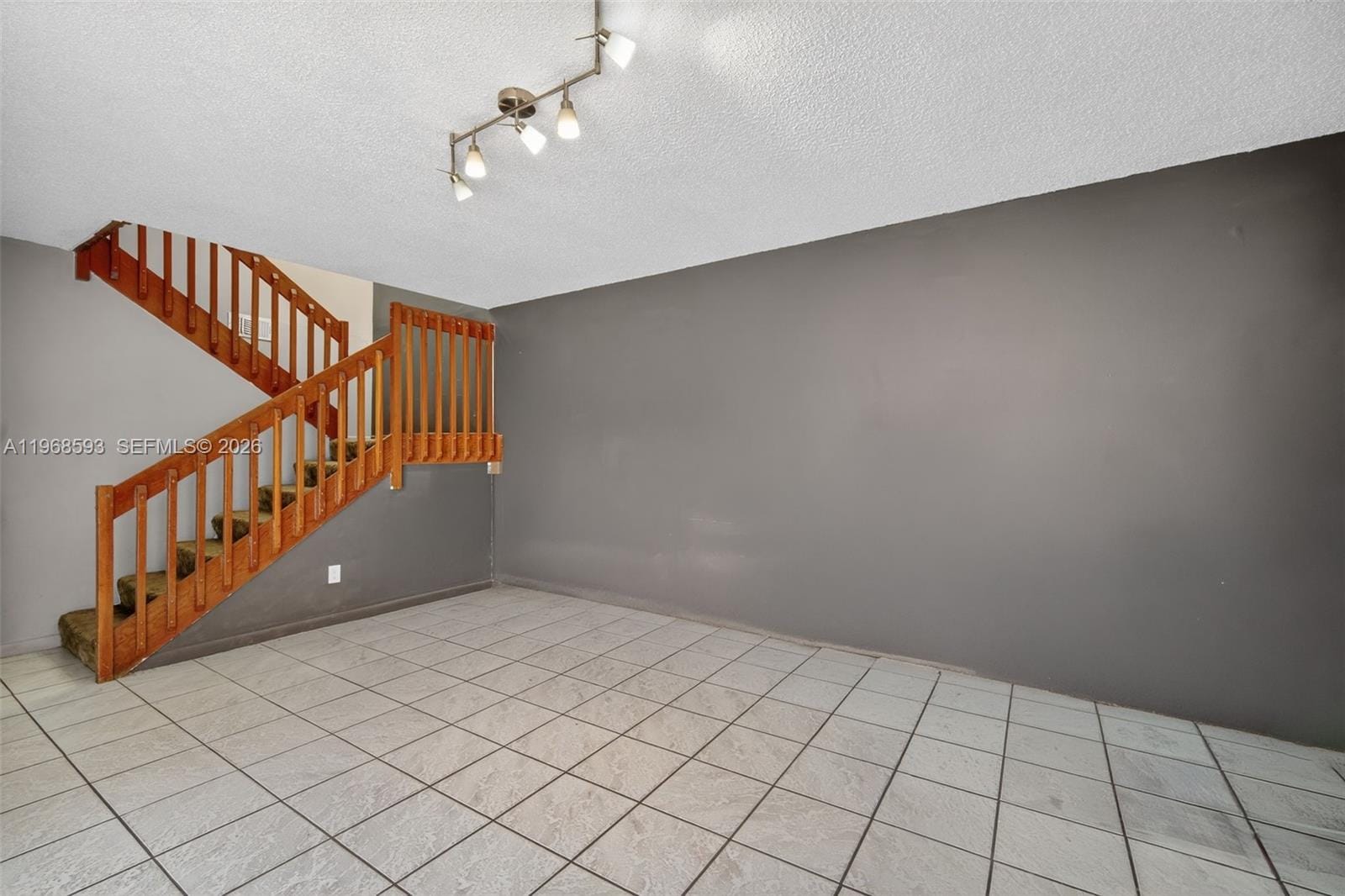 1171 SW 118th Terrace, Davie, FL 33325 photo 4