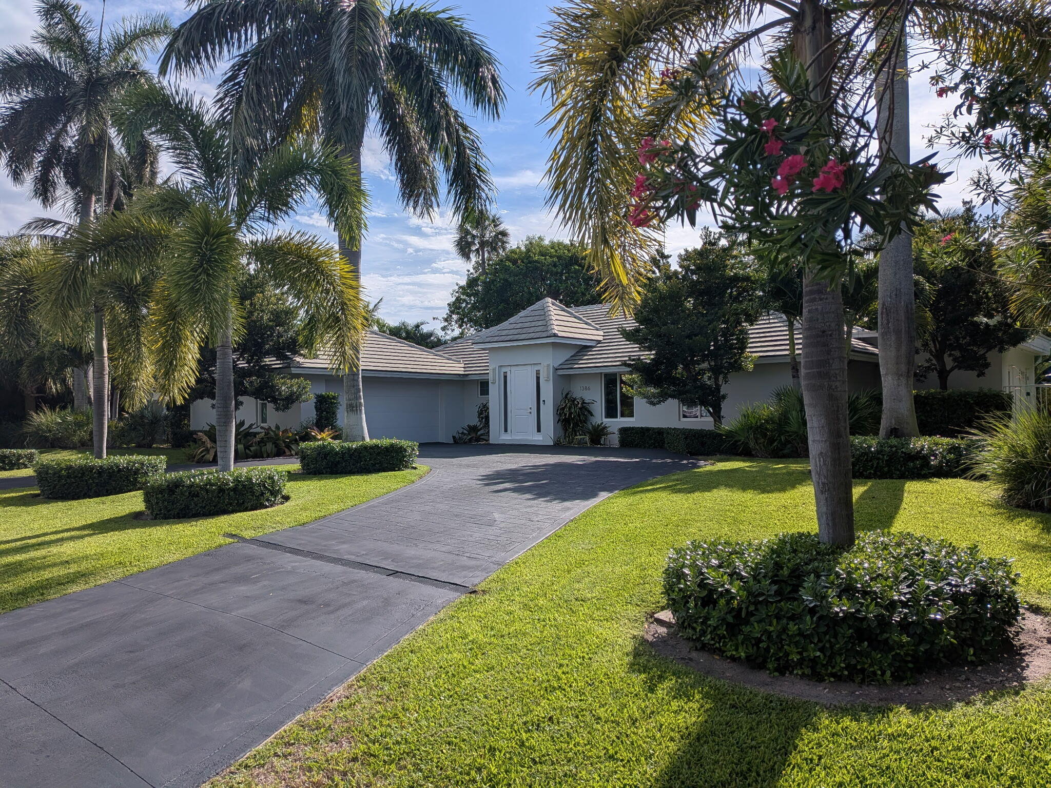 1386 S Atlantic Drive, Lantana, FL 33462, Lantana