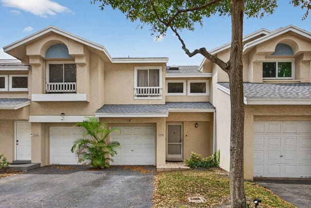 2274 Discovery Circle W 2274, Deerfield Beach, FL 33442