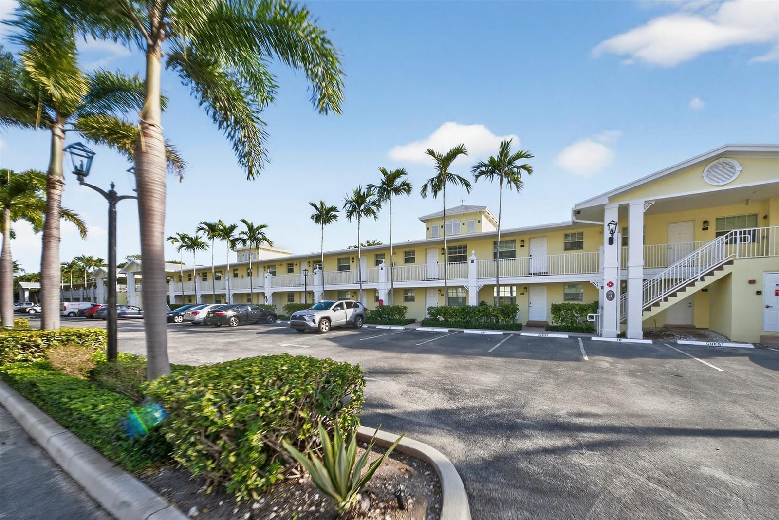2660 NE 8th Avenue 216, Wilton Manors, FL 33334