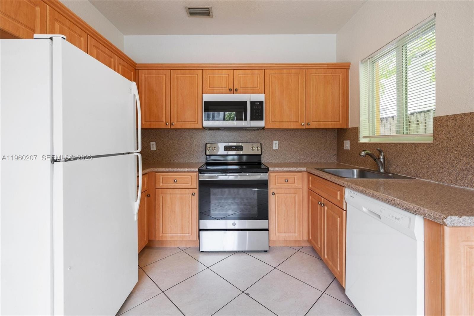 3134 Hibiscus Street, Miami, FL 33133 photo 16