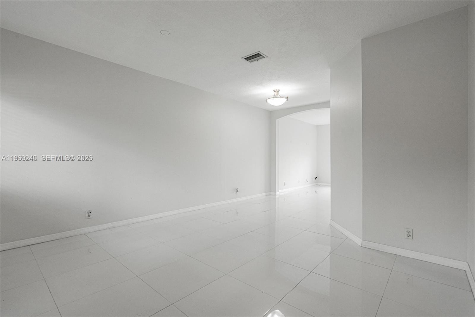 4722 Lago Vista Drive — photo 4