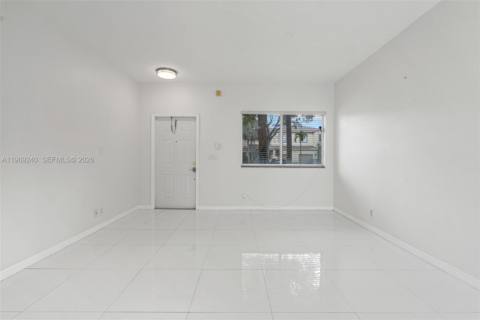4722 Lago Vista Drive — photo 5